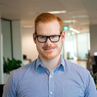 Portrait of Connaugh Druhan, founder of Divergent Edge Strategies